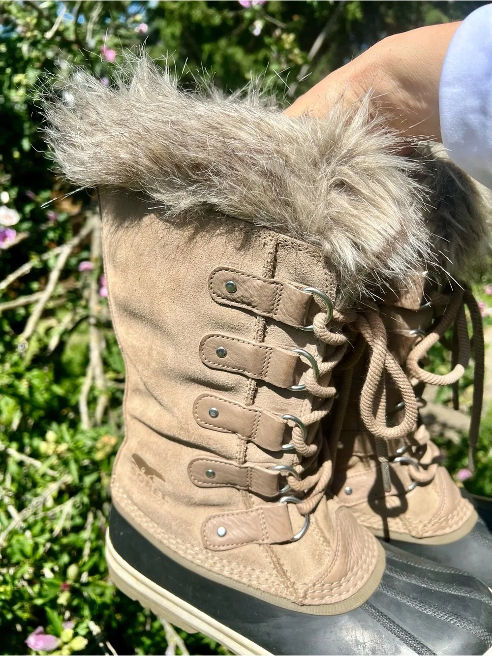 Women Sorel Joan of Arctic Tall Snow Boat Gently Preowned Classic Fur Lined 9